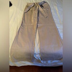 ❤️ NWT Cotton Ginny/West Pacifica khaki pants. Size 9.